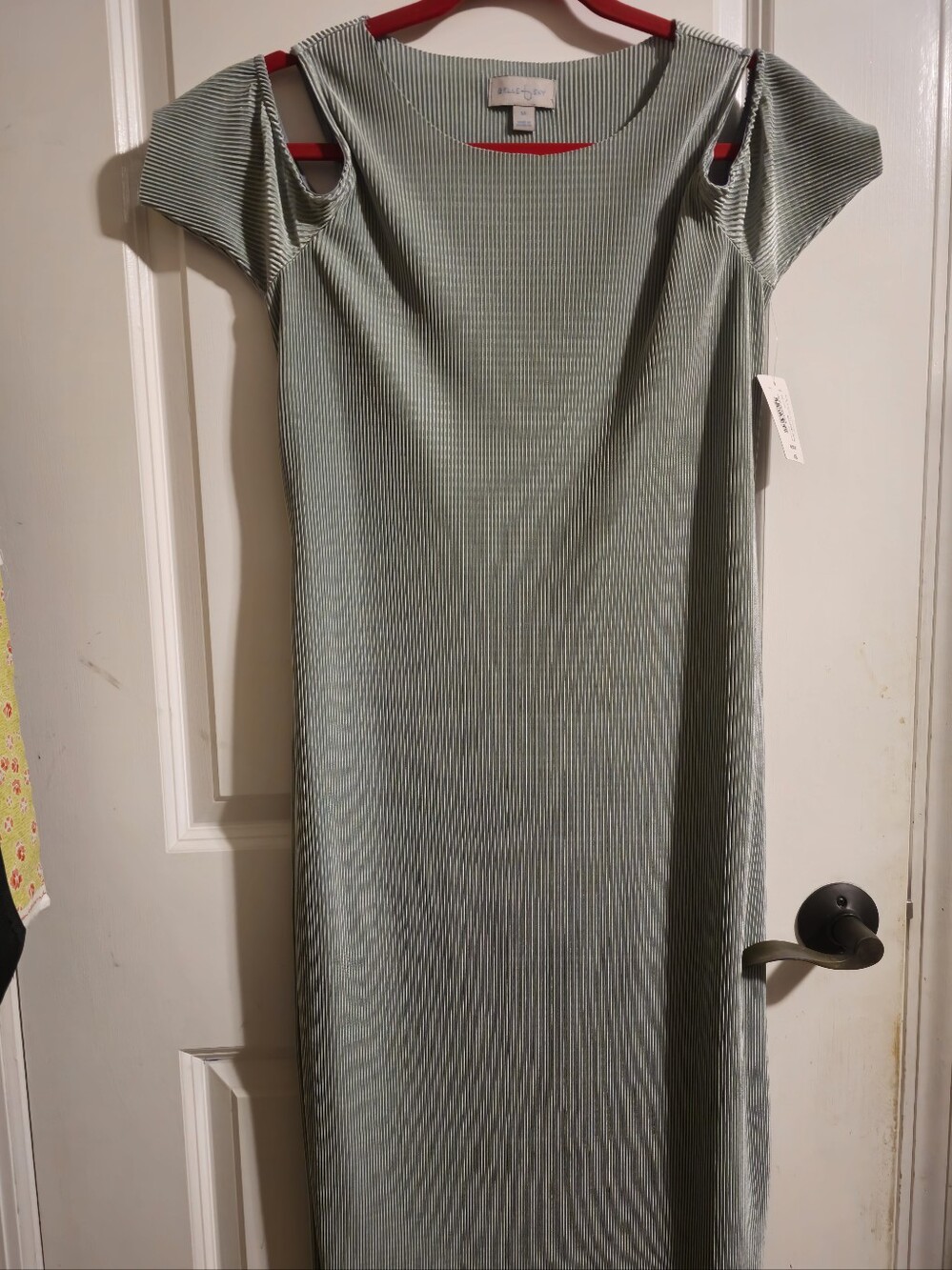 belle sky Sage Green Ribbed Cutout Shoulder Midi Dress